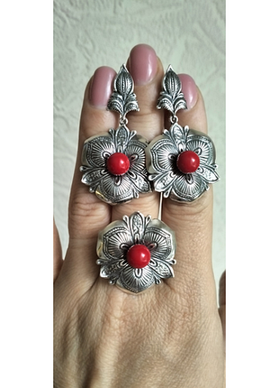 Серебряный комплект с красным кораллом арт.1829,20297