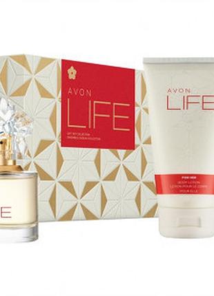 Парфумерно-косметичний набір avon life для неї, є в наявності ще дезодорант спрей без коробки ейвон лайф