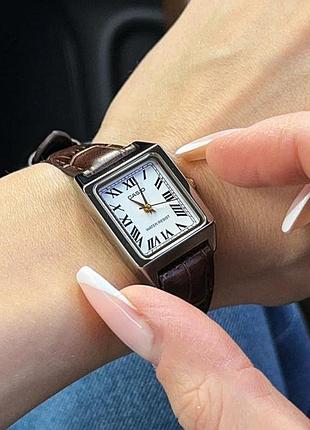 Жіночий годинник casio ltp-v007l-7b2 — класична модель з білим циферблатом та коричневим шкіряним ремінцем 5
