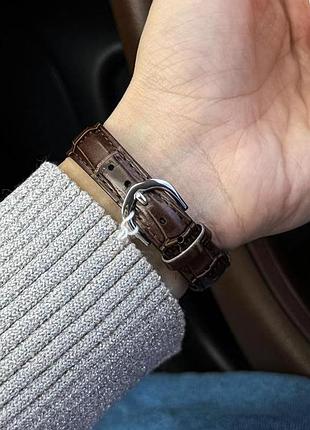 Жіночий годинник casio ltp-v007l-7b2 — класична модель з білим циферблатом та коричневим шкіряним ремінцем 7