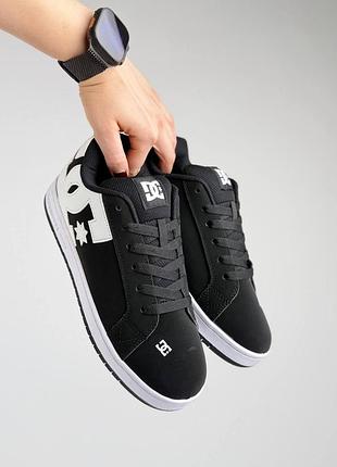 Dc shoes court graffik black white 4