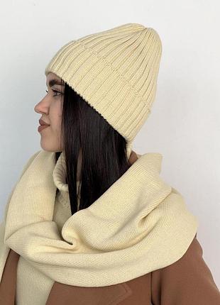 В'язана жіноча шапка тепла вершкова art knit