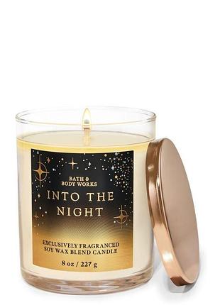 Ароматизированная свеча bath & body works into the night single wick candle