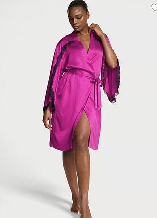 Сатиновий халат victoria's secret satin midi robe рожевий xs