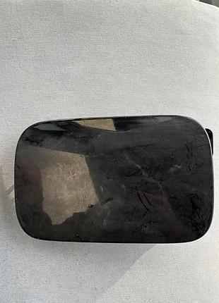 Лючек топливного бака, бензобака a2105841839 на mersedes w210, s210 1999-2003 год