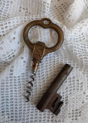 Штопор 🗝 буравчик срср харків 1650 у формі ключа радянський бронзовий1 фото
