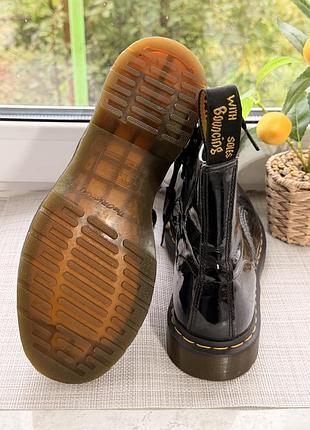 Черевики жіночі dr. martens 4
