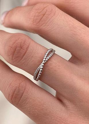 Серебряное кольцо тонкое с фианитами