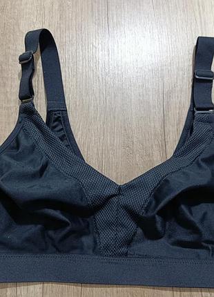 Бюст для занять спортом, triumph triaction wellness n, 90b, 85c, без кісточок, без поролону 4