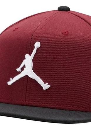 Кепка nike jordan pro jumpman snapback темно-червоний, чорний, білий уні misc