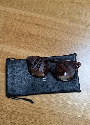Нові окуляри guess 5