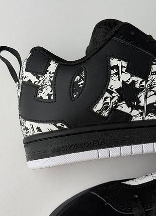 Dc x marvel deadpool court graffik black white 3