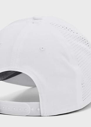 Кепка under armour m driver snapback белый чол osfm