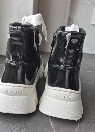 Демисезонные ботинки skechers 9