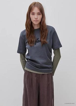 Жіноча сіра пряма футболка benetton