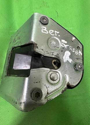 Замок дверки боковий правий citroen berlingo, 913877