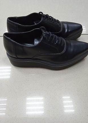 Туфлі zara..38. 3