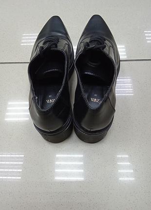 Туфлі zara..38. 4
