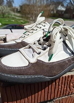 Кожаные кроссовки leather