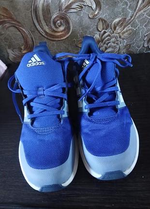 Кросівки аdidas 40 р. 7