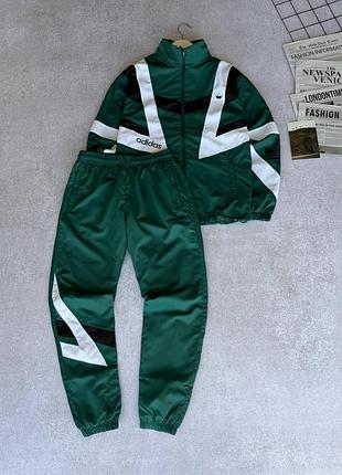 Стильный мужской костюм adidas