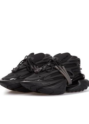 Чорні кросівки balmain