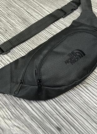 Бананка tnf чорна лого чорне #