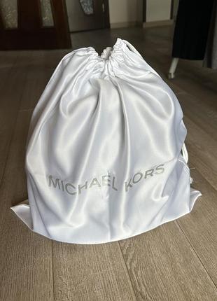 Miclchael kors 6