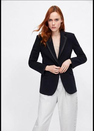 Приголомшливий жакет zara