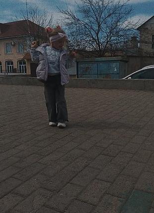 Джинсы детские yuki, размер 92 👖
цвет - графит 🩶
состояние новое, надевали всего несколько раз. без дефектов, сохранено отличное состояние. 2
