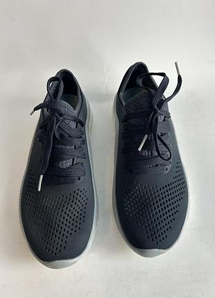 Кросівки унісекс від crocs 4