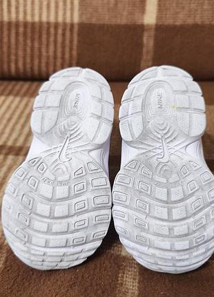 Детские кроссовки nike 4