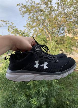 Оригінальні кросівки under armour charged assert 8