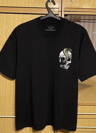 Футболка allsaints snakehead oversized graphic t-shirt.оригінал.