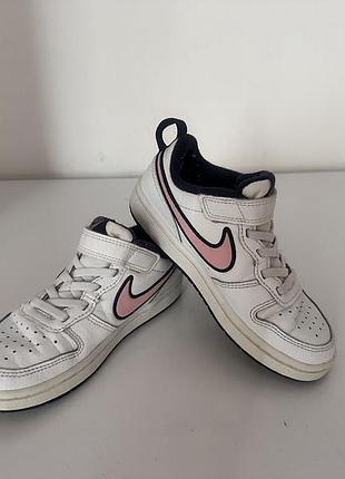 Кросівки для дівчинки, 31 розмір nike в хорошому стані