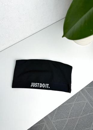 Спортивний топ nike