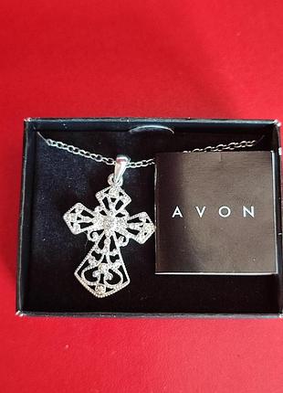 Винтажное колье с кулоном крестиком avon (эйвон) филигрань, стразы.