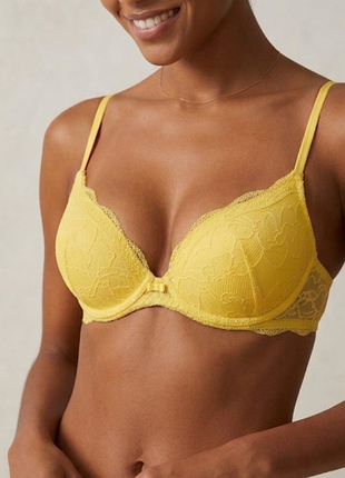 Жовтий мереживний бюстгальтер без кісточок intimissimi 34c 75c пушап