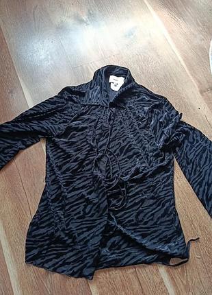 Продам костюм женский 2