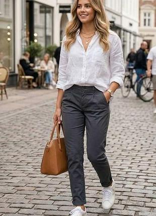 Брюки чиносы stradivarius брюки серого цвета 3