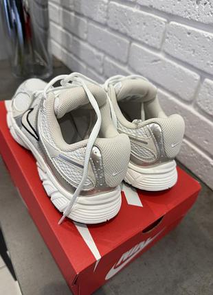 Оригінальні кросівки nike 5