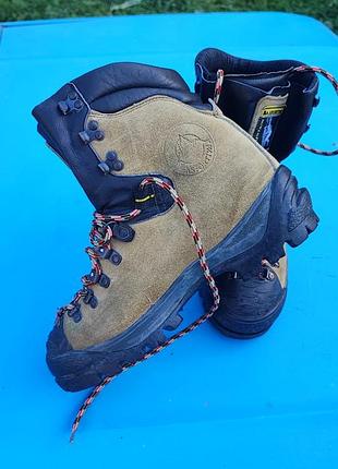 Ботинки для гор mountain sportiva makalu