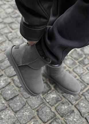 Сервые замшевые угги ugg mini bailey bow ii grey х угг мини 39 3