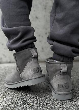 Сервые замшевые угги ugg mini bailey bow ii grey х угг мини 39 5