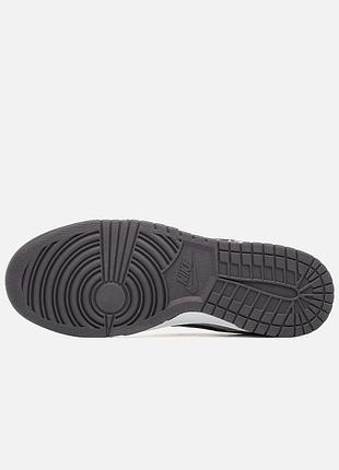Nike sb dunk low x louis vuitton 4