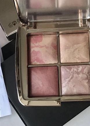 🌹палетка рум’яна - хайлайтер hourglass ambient lighting palette румяна / світловідбиваючий ефект / природний сяючий фініш / шовковиста текстура 3