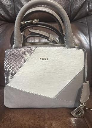 Сумочка  кросс-боді жіноча,бренду dkny.