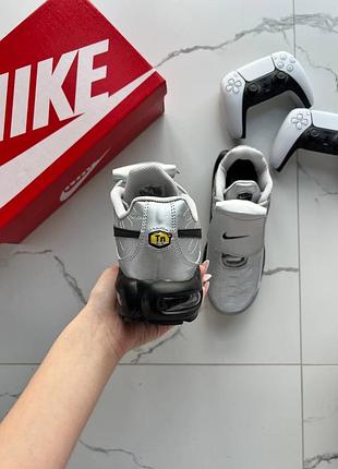 Nike air max plus tiempo wolf grey black 2