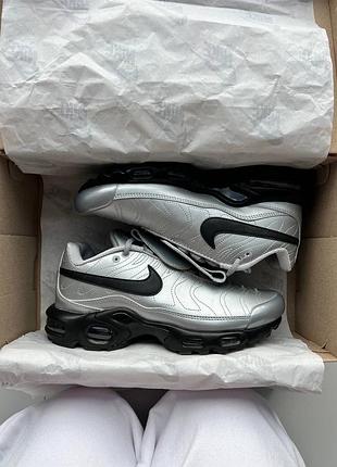 Nike air max plus tiempo wolf grey black 8