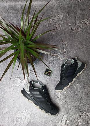 Кросівки adidas gore tex